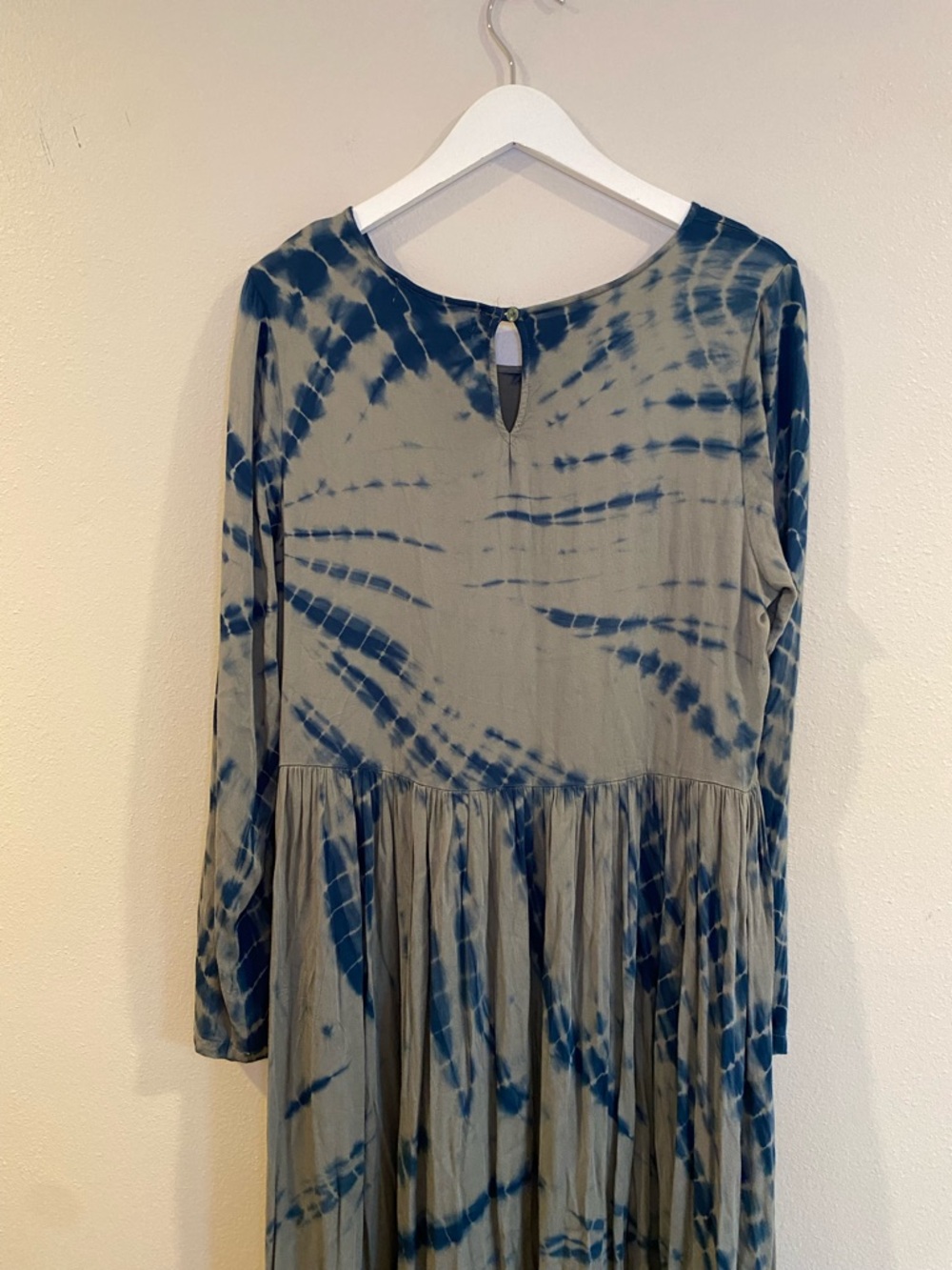 Dolan Left Coast Anthropologie Tie Dye Maxi Dress M Gray Blue Boho Long Sleeve - Picture 12 of 14